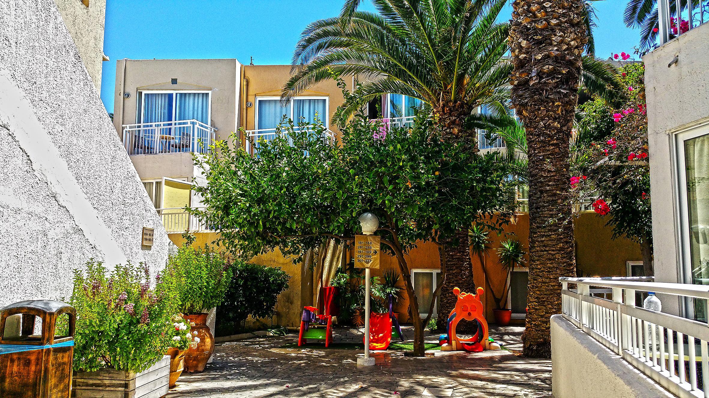 Nefeli Hotel Platanes  Exterior foto